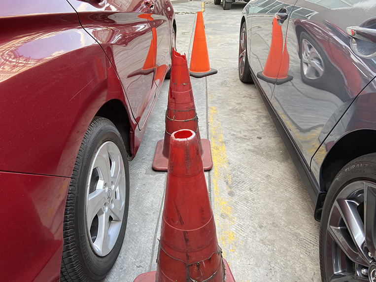 Can PDR Effectively Remove Door Dings in Tight Parking Lots?